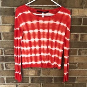 Light weight sweater